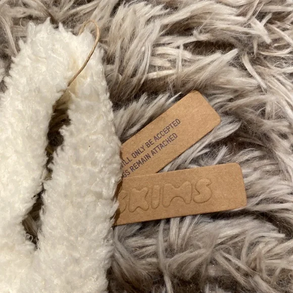 Brand new skims never worn , very soft - Picture 4 of 4